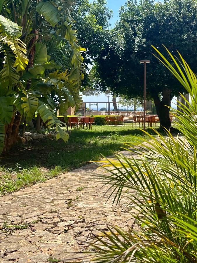 Hotel Masseria Del Carboj 4*